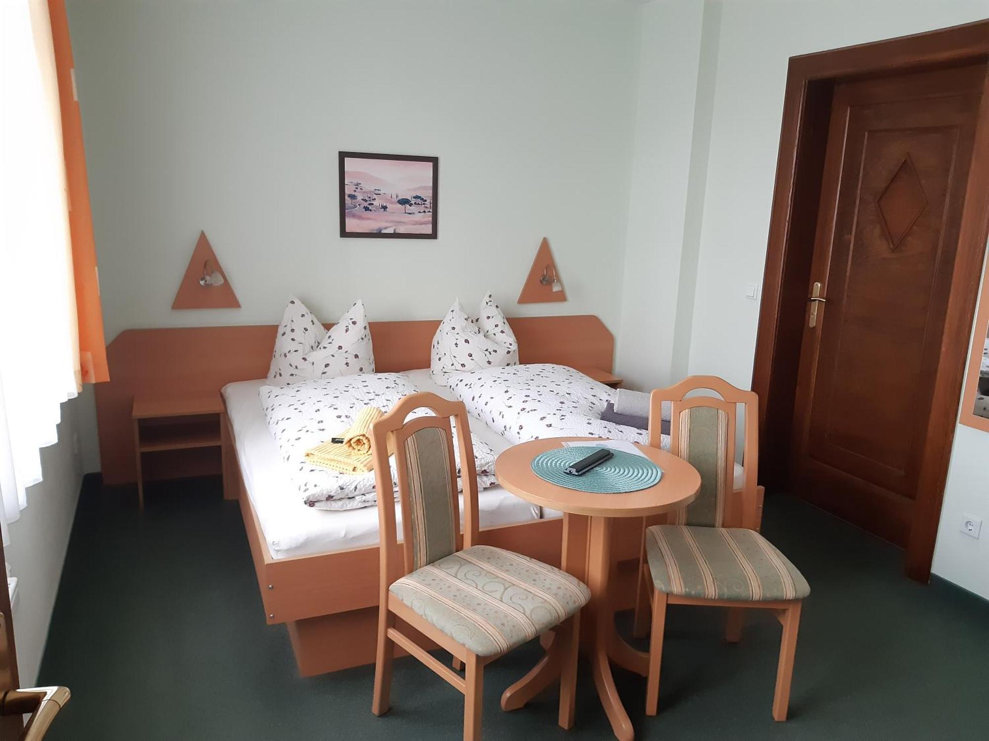 Pension Schoene Grossrohrsdorf Habitación foto